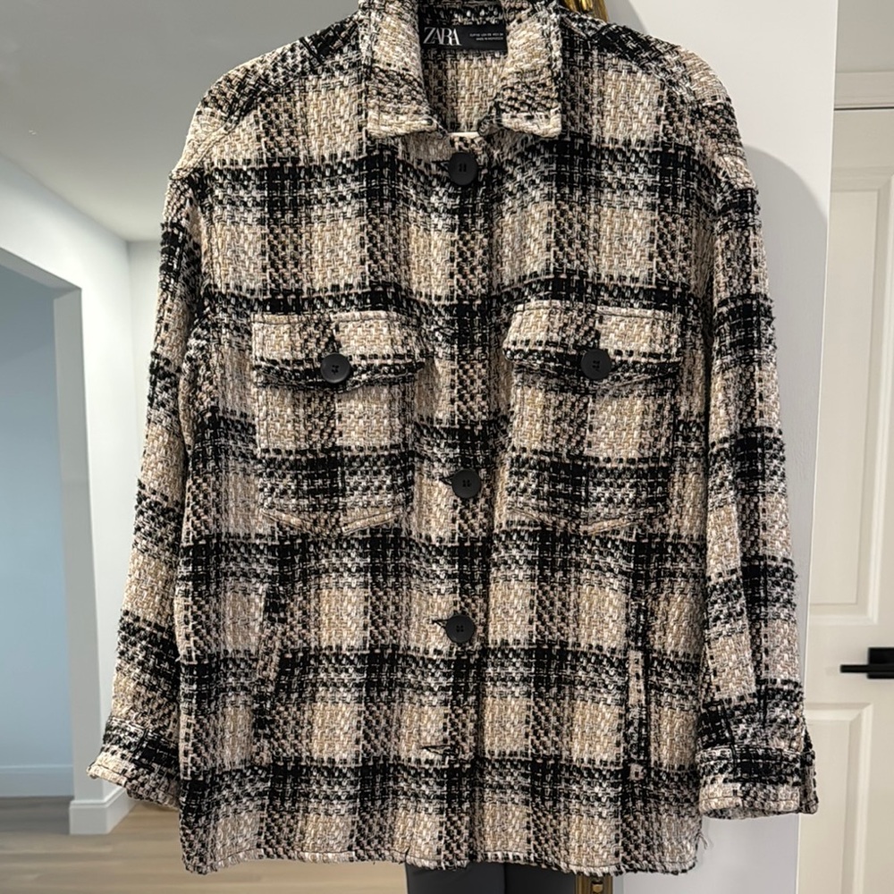 Zara Women's Black and Cream Plaid Jacket